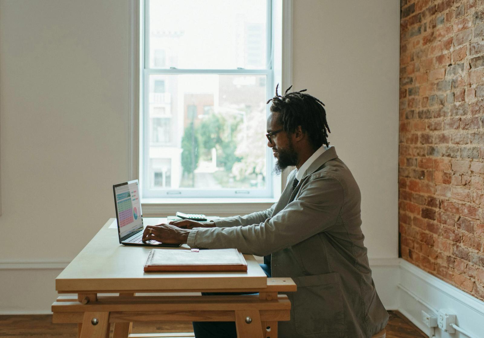 6 key benefits of a virtual office for startups and freelancers