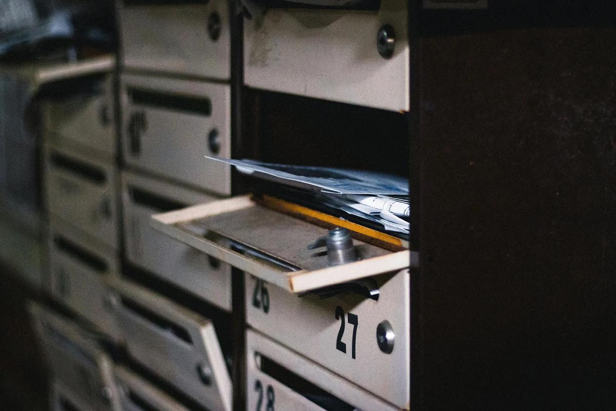P.O. Box vs UPS store vs virtual mailbox: Which option fits your needs