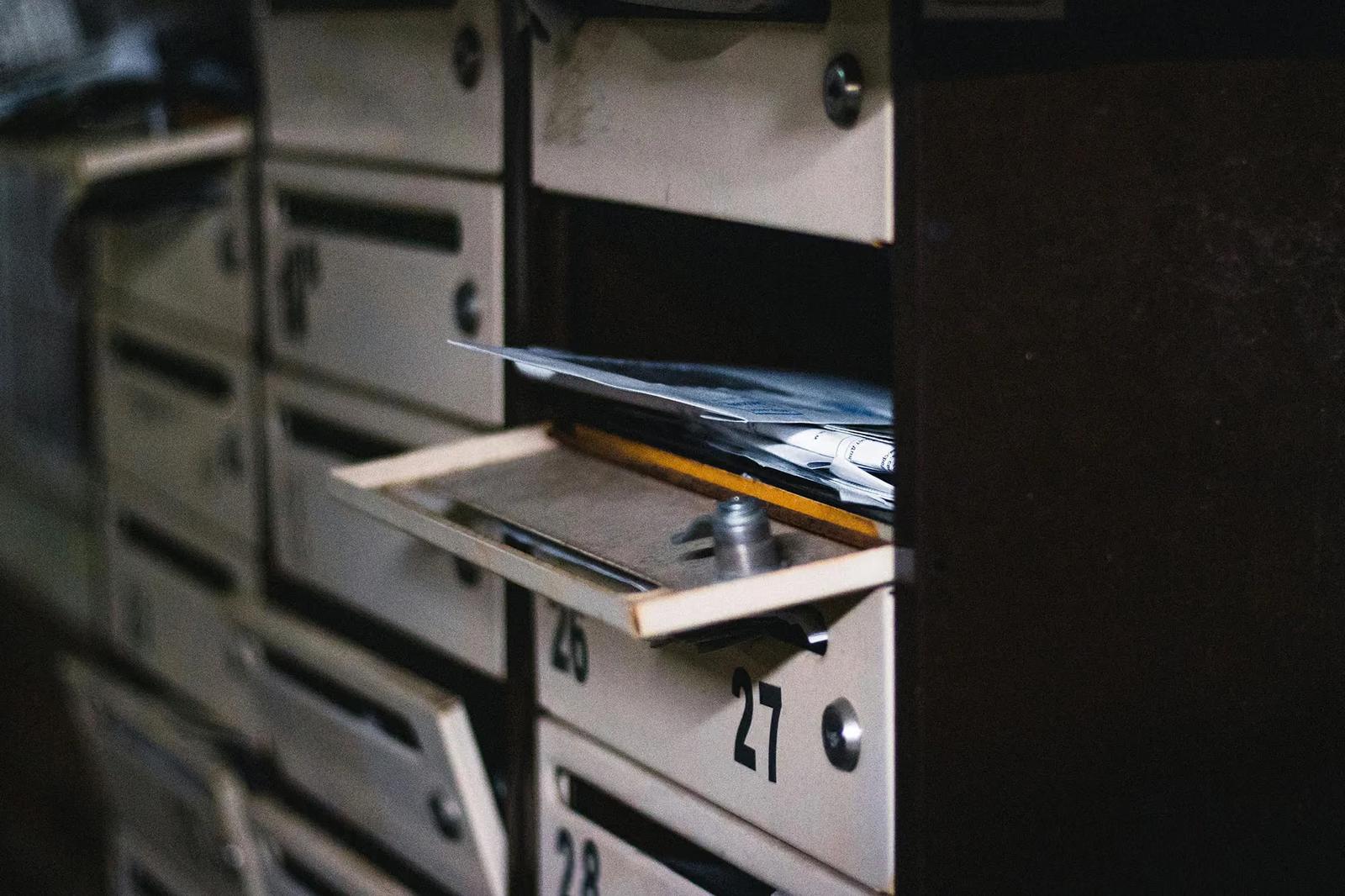 P.O. Box vs UPS store vs virtual mailbox: Which option fits your needs