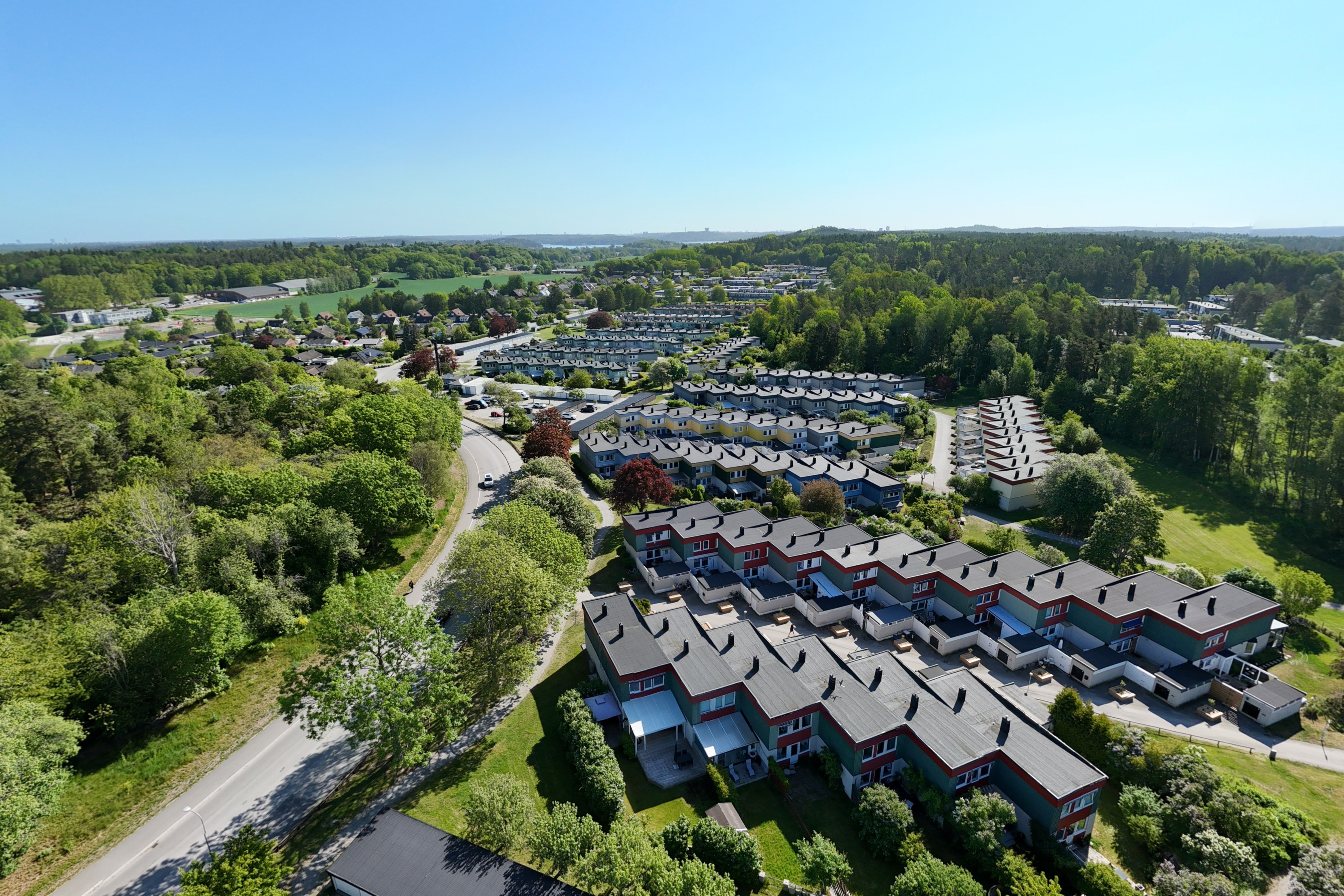 Mäklare Väsby, Knalleborg eller Gräsåker