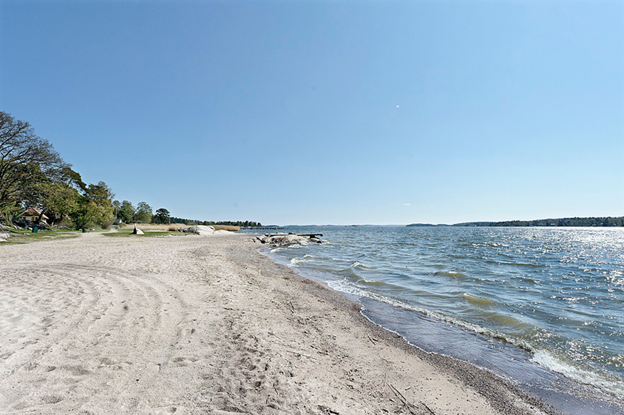 Badstrand i Österskär