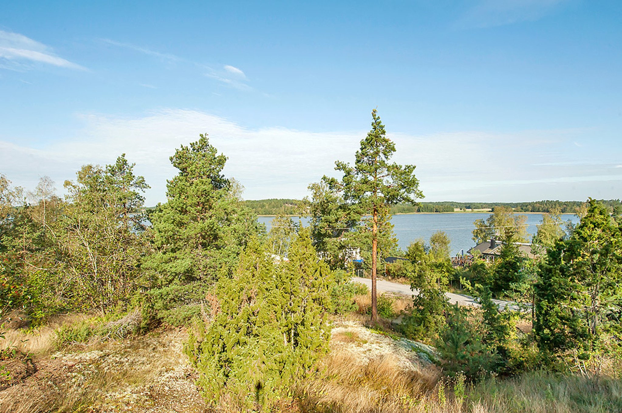 Berghällar Uthamra Vallentunasjön