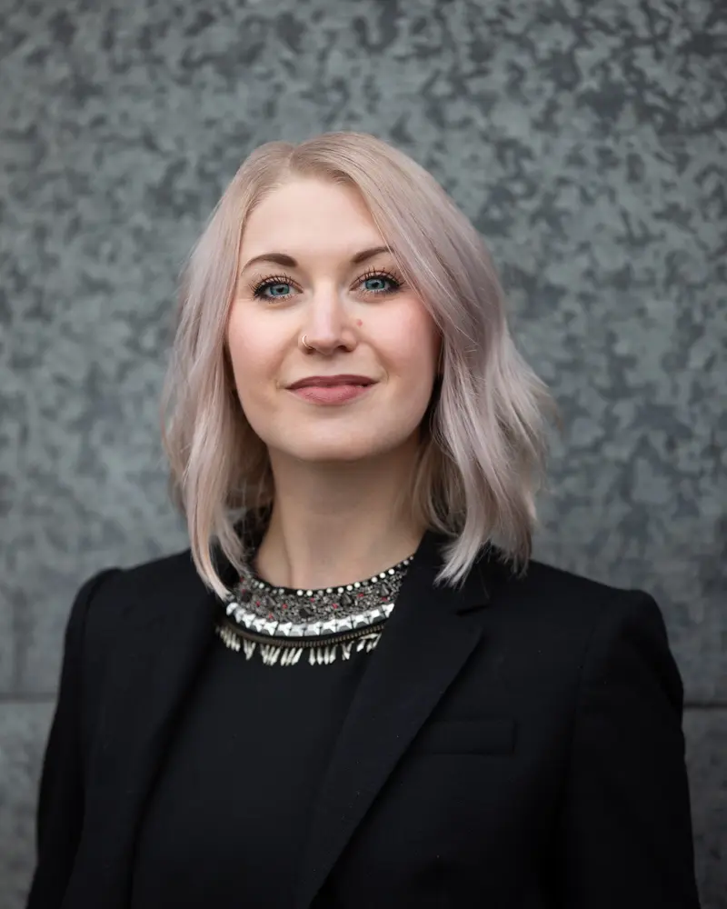 Author Kierra Woekel
