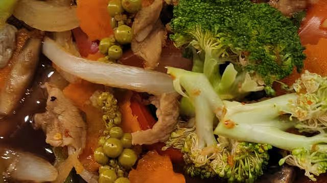 Pahd Kee Mao (Drunken Stir-Fried)