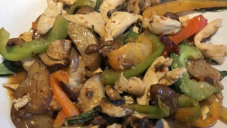 Pahd Ma Kua (Eggplant Stir-Fried)