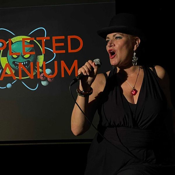 NH #734: Atomic Cabaret with Physics Chanteuse Lynda Williams at Edinburgh Fringe + Remembering Church Rock