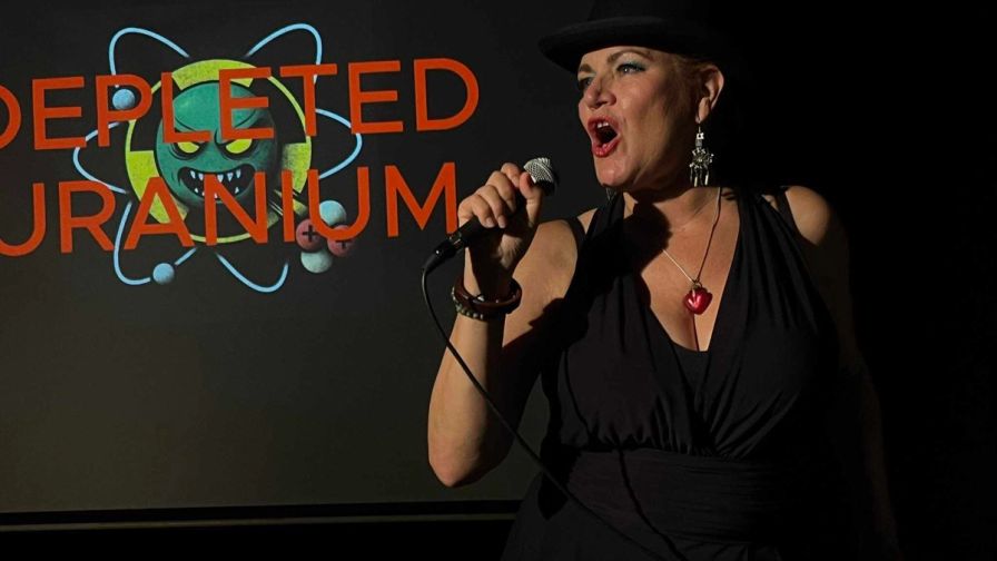 NH #734: Atomic Cabaret with Physics Chanteuse Lynda Williams at Edinburgh Fringe + Remembering Church Rock