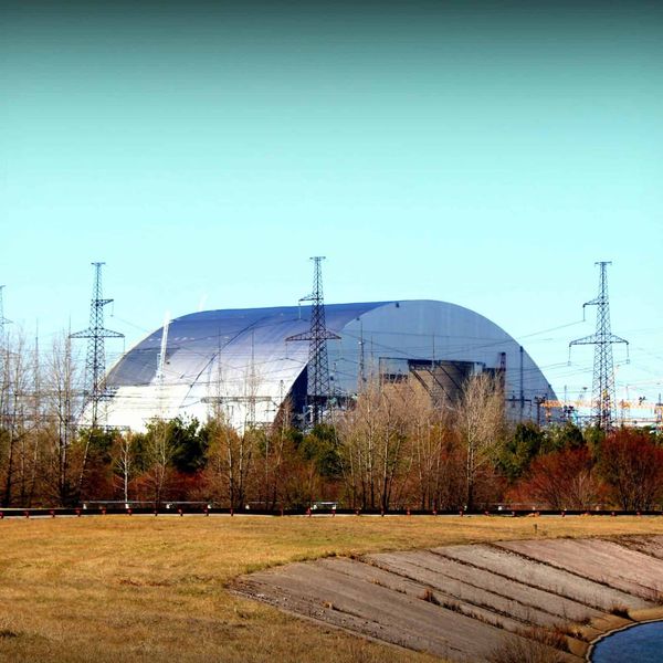 NH #561: Chernobyl Radiation Lab Destroyed, Radioactive Forest Fires, History with Kate Brown + Fukushima 7.3 Earthquake Damage