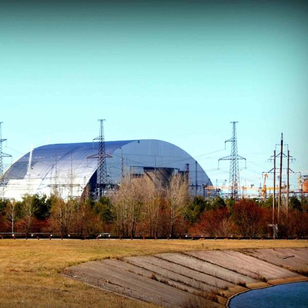 NH #561: Chernobyl Radiation Lab Destroyed, Radioactive Forest Fires, History with Kate Brown + Fukushima 7.3 Earthquake Damage