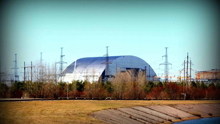 NH #561: Chernobyl Radiation Lab Destroyed, Radioactive Forest Fires, History with Kate Brown + Fukushima 7.3 Earthquake Damage