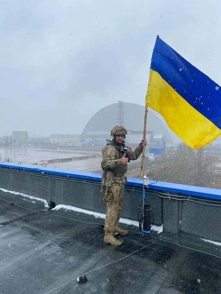 NH #563: Nuclear Ukraine / Chernobyl UPDATE - Radioactive Russians Retreat, Spread Rad-Risks - Tim Deere-Jones