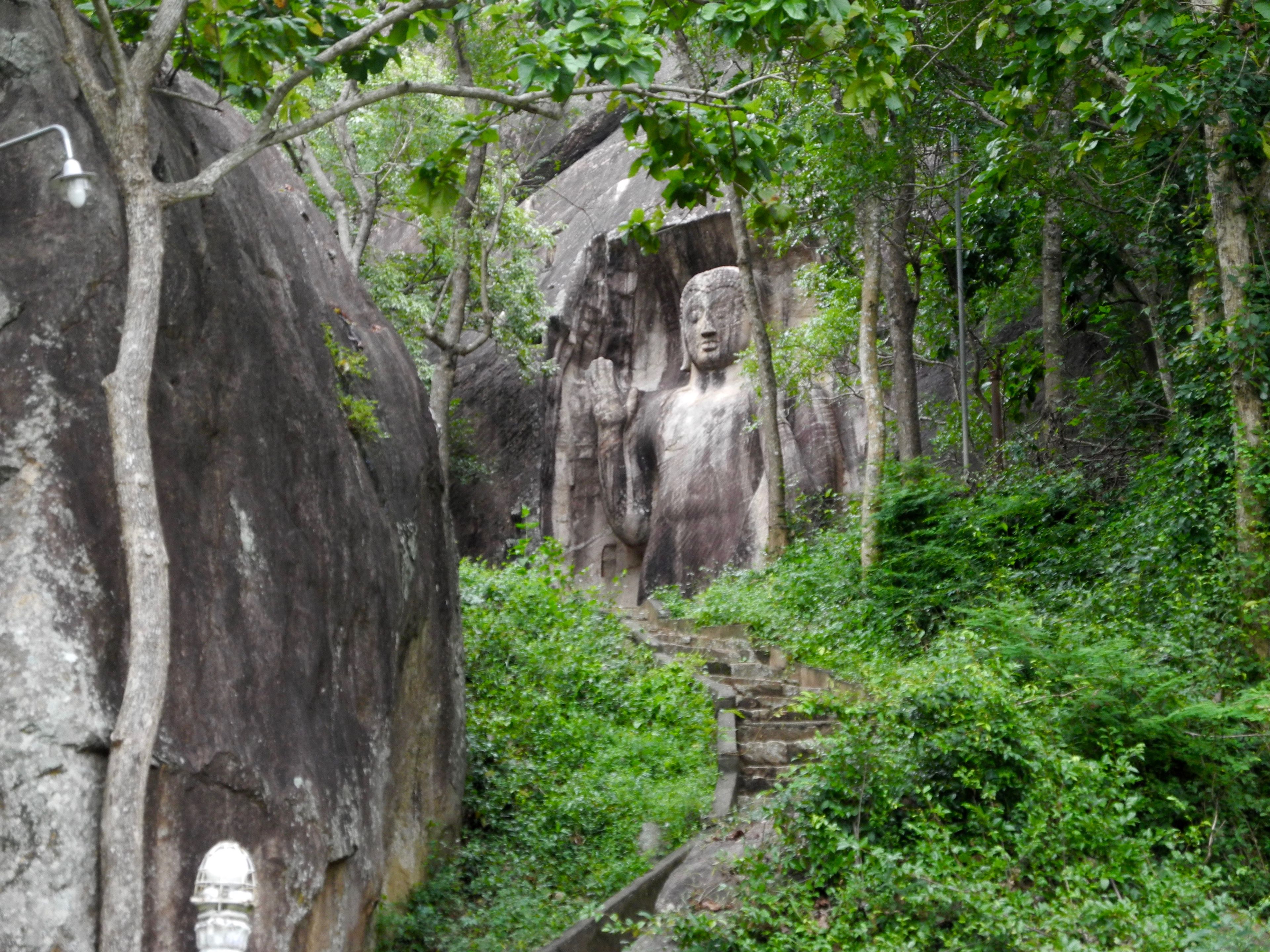 Raswahera excursion from Ulpotha yoga retreat