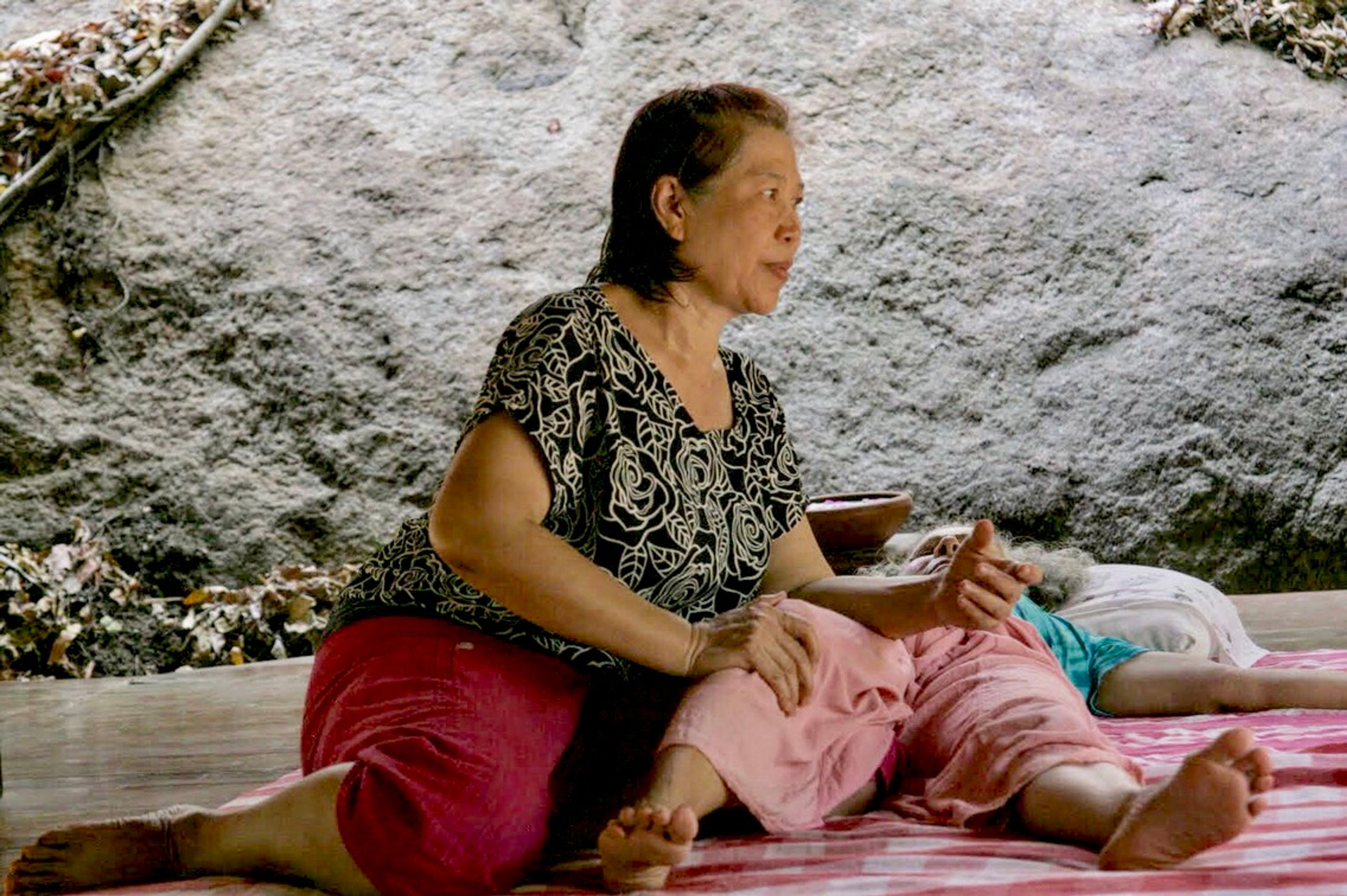 Thai massage with visiting therapist Pi Jem