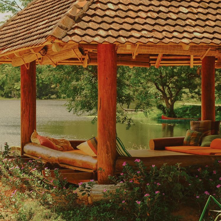 When Rest Isn’t Enough: Why a Retreat Is Different from a Holiday