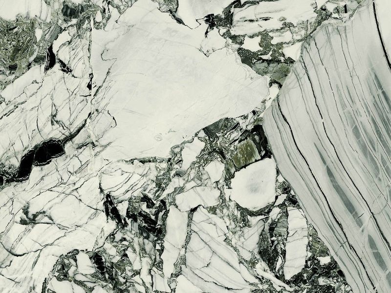 Porcelain slab countertop