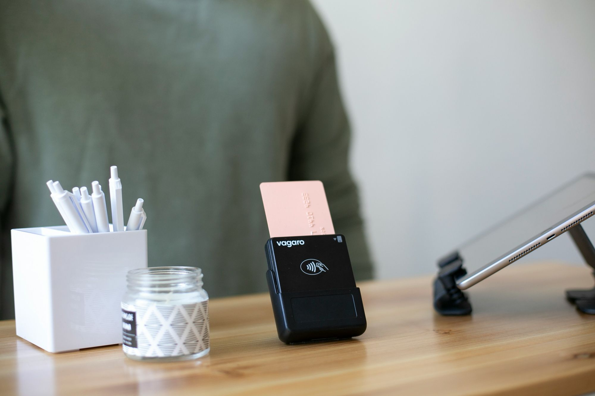 The Ultimate Guide to Debit Card Processing - Zen Payments