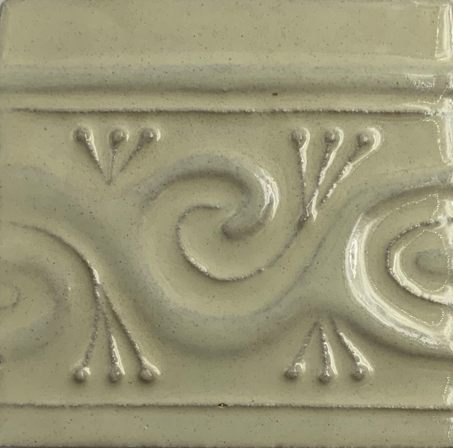 CENEFA RELIEF BLANCO VIEJO GLOSSY