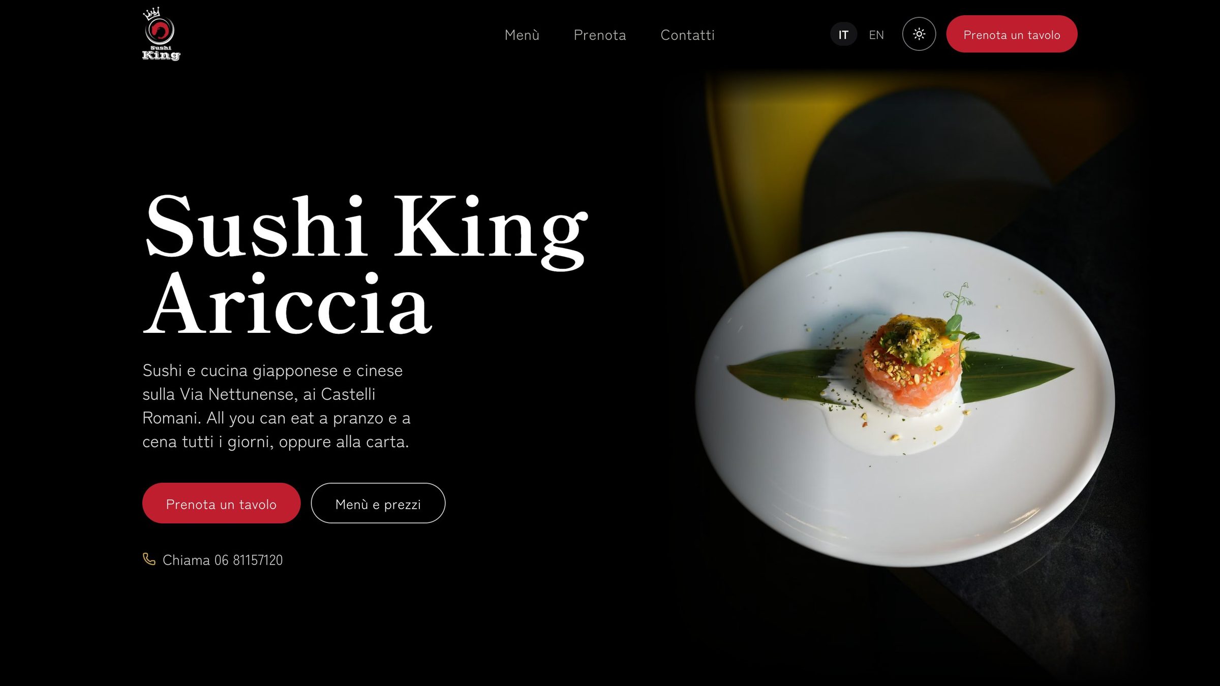 La home del sito di Sushi King Ariccia, con il titolo, i pulsanti Prenota un tavolo e Menù e prezzi e un piatto di tartare di salmone