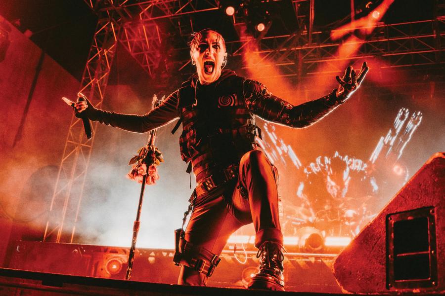 Motionless in White live (credit: Alan-Bremner)