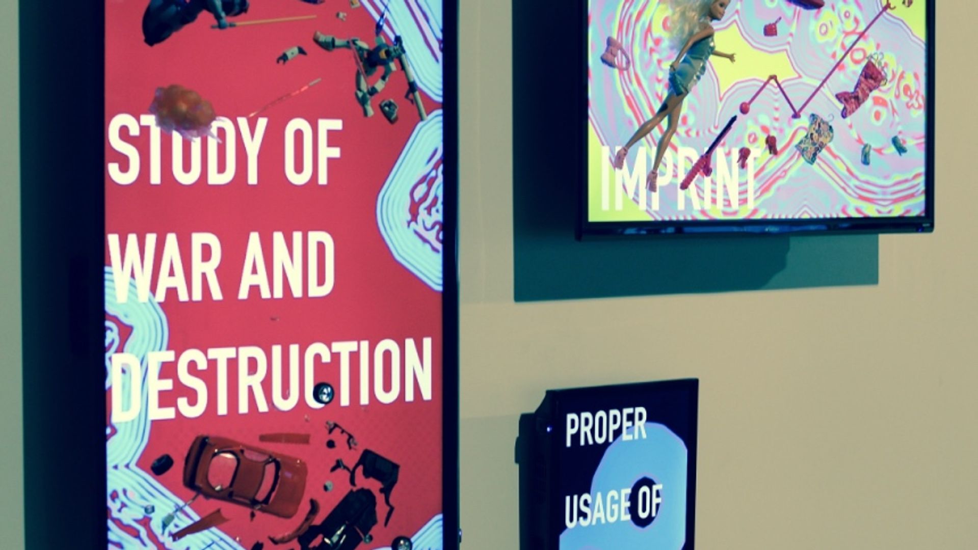 Over Display - Materiality