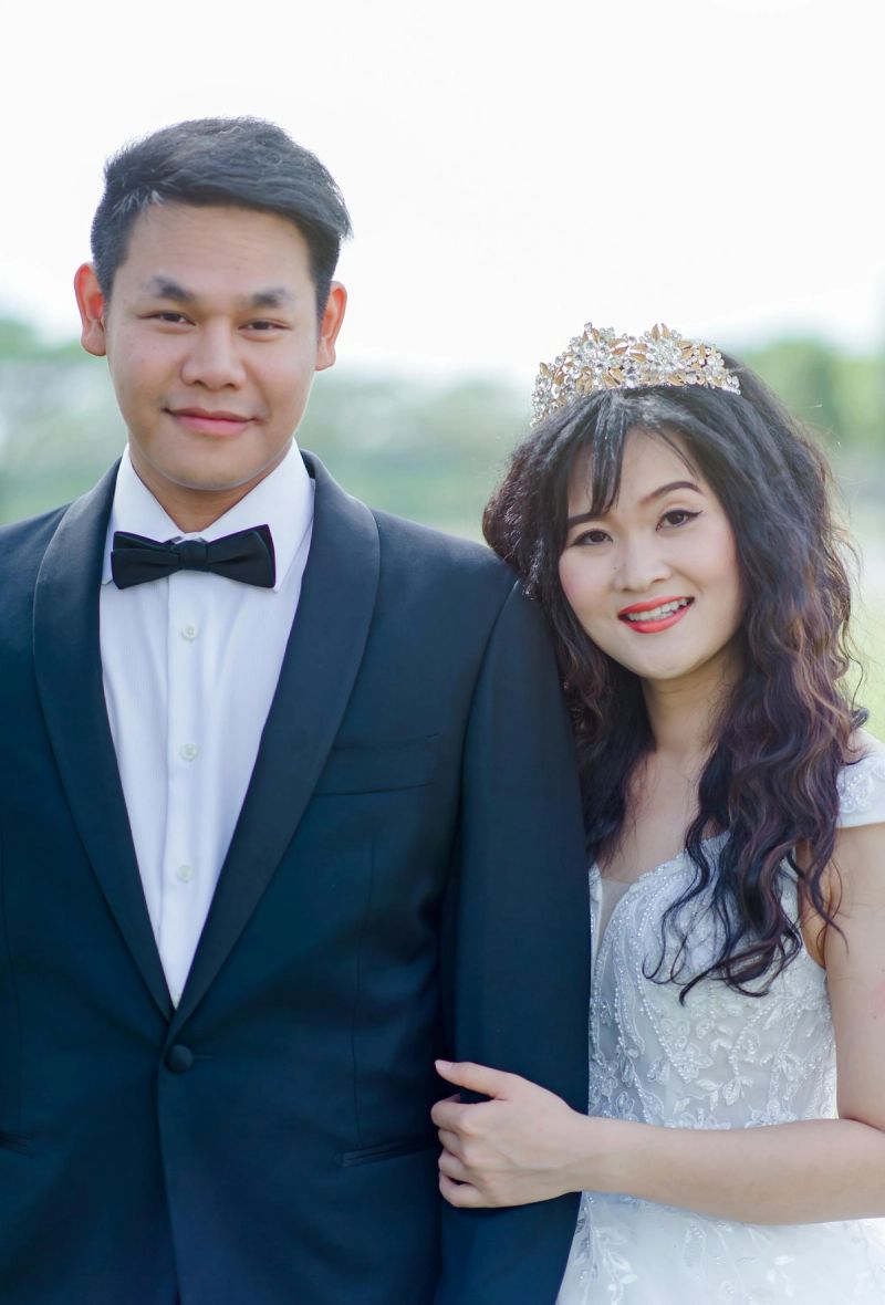Hannah & Will on their wedding day