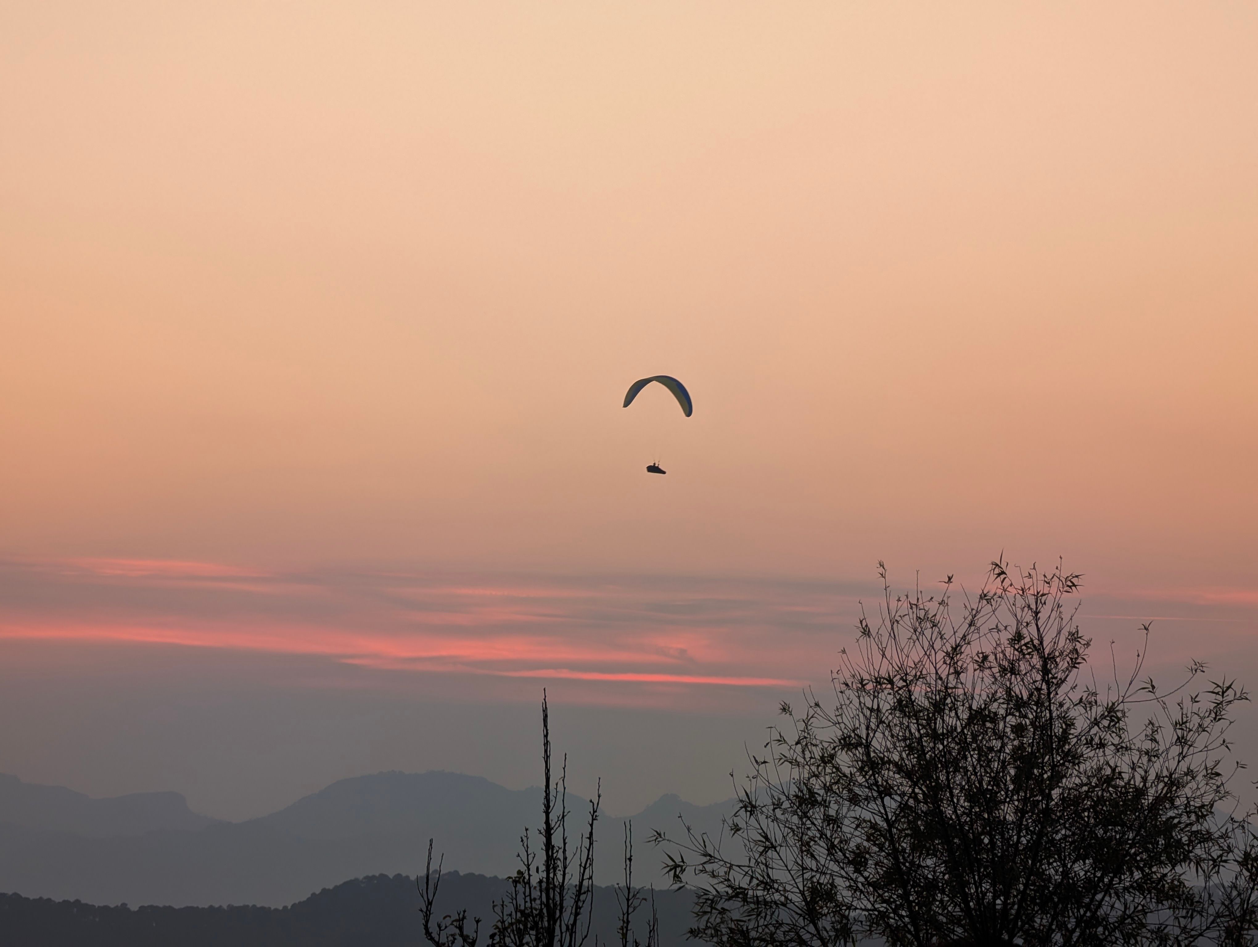 Every corner of Himachal feels like a new favorite place... until you move to the next one. 🏔️✨

​That quiet mountain peace, golden sunsets, and views that stay with you long after you leave. Every evening here just hits completely different.