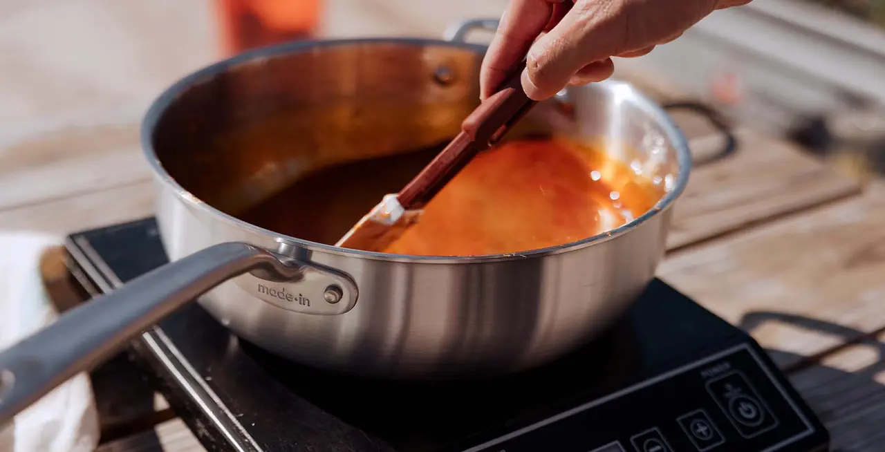 Saucepan vs. Saucier: 6 Differences and Why You Don't Need Both - Prudent  Reviews