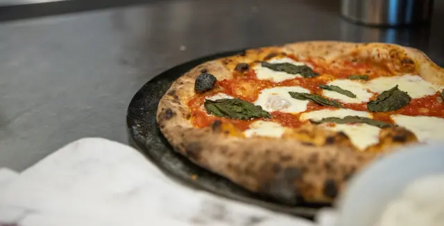 What's the Difference Between a Pizza Stone and a Pizza Steel?