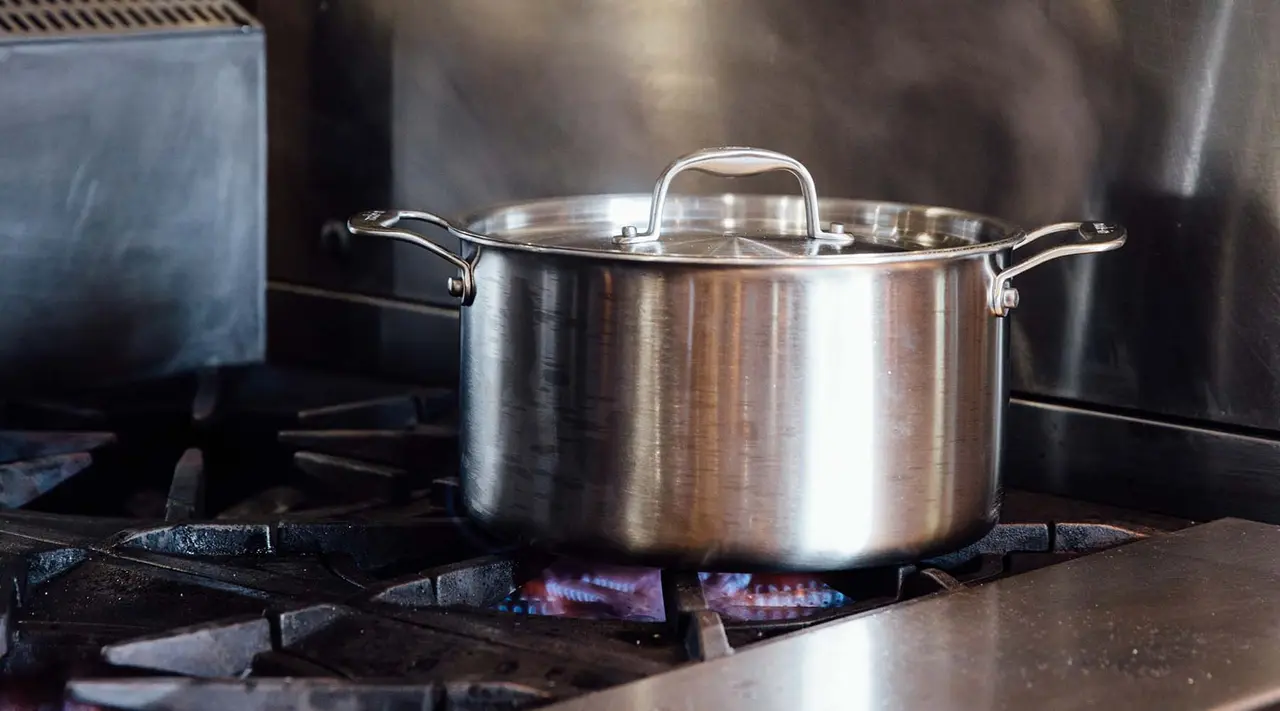 What Is a Stock Pot and How Do You Use It?