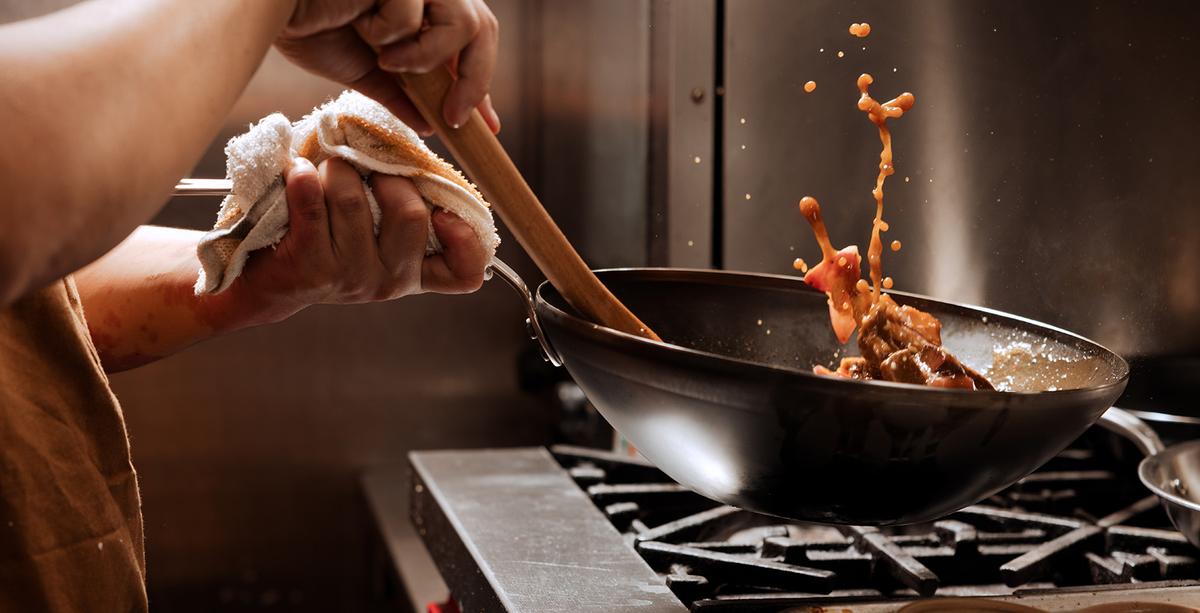 Tips You Need When Cooking With A Wok