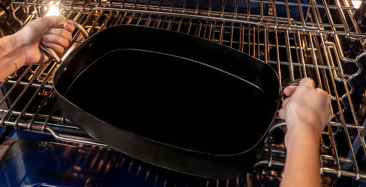 The Best Roasting Pans To Buy