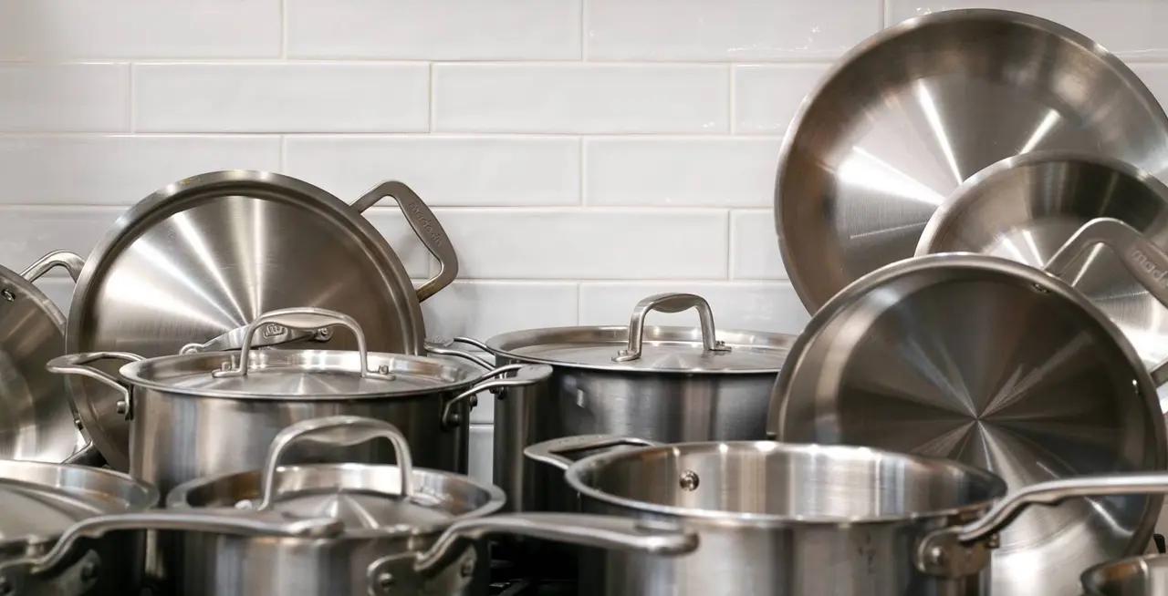 How to Clean Stainless Steel Pans in 3 Steps