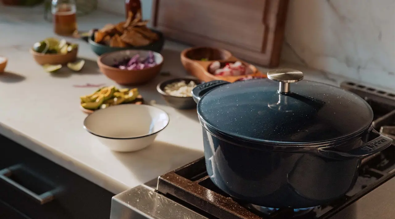 Dutch Oven vs. Crockpot: How to Choose the Right One for You - The