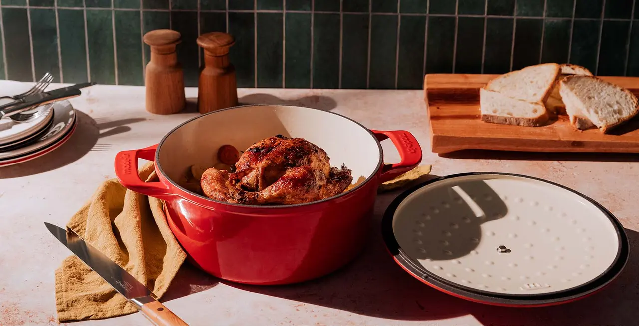 New Enameled Cast Iron Dutch Oven Pot with Lid (6 Quart) - Round Enamel  Coating Dual Side Handles Ideal for Baking Roasting and Cooking Oven