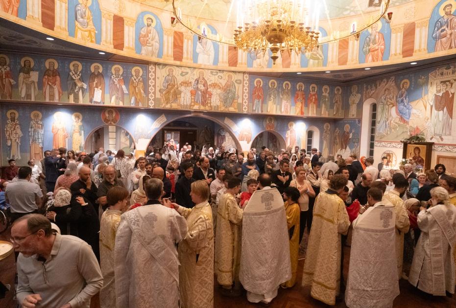 St. Seraphim Cathedral's paschal procession and Divine LIturgy.