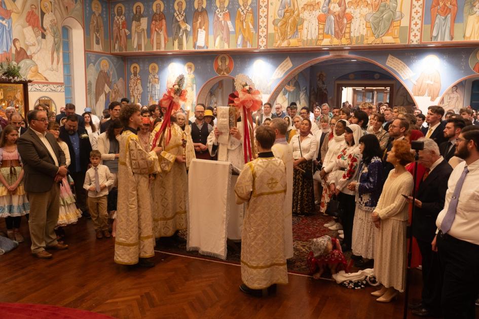 St. Seraphim Cathedral's paschal procession and Divine LIturgy.