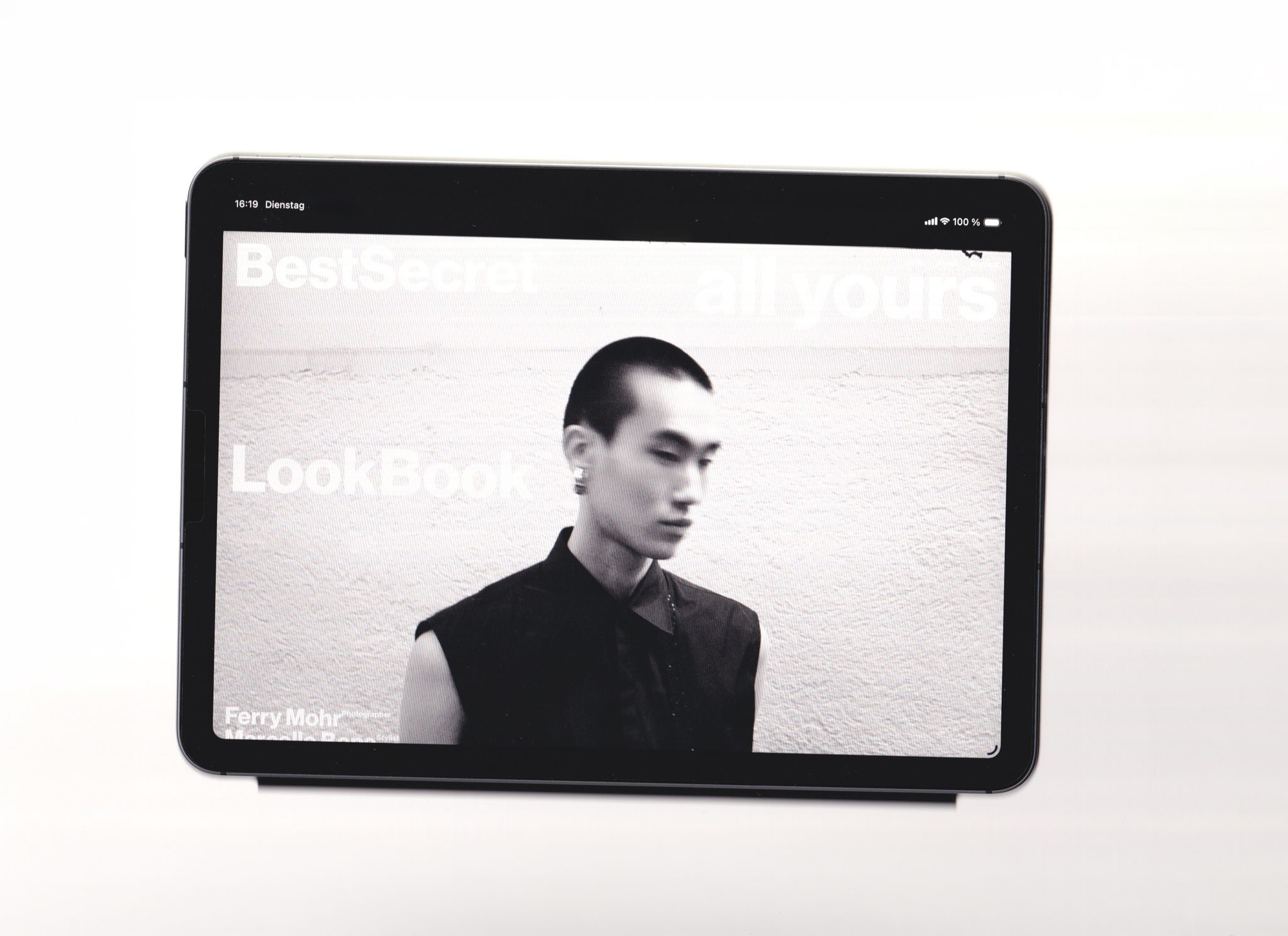 All yours — Visual Identity — Website