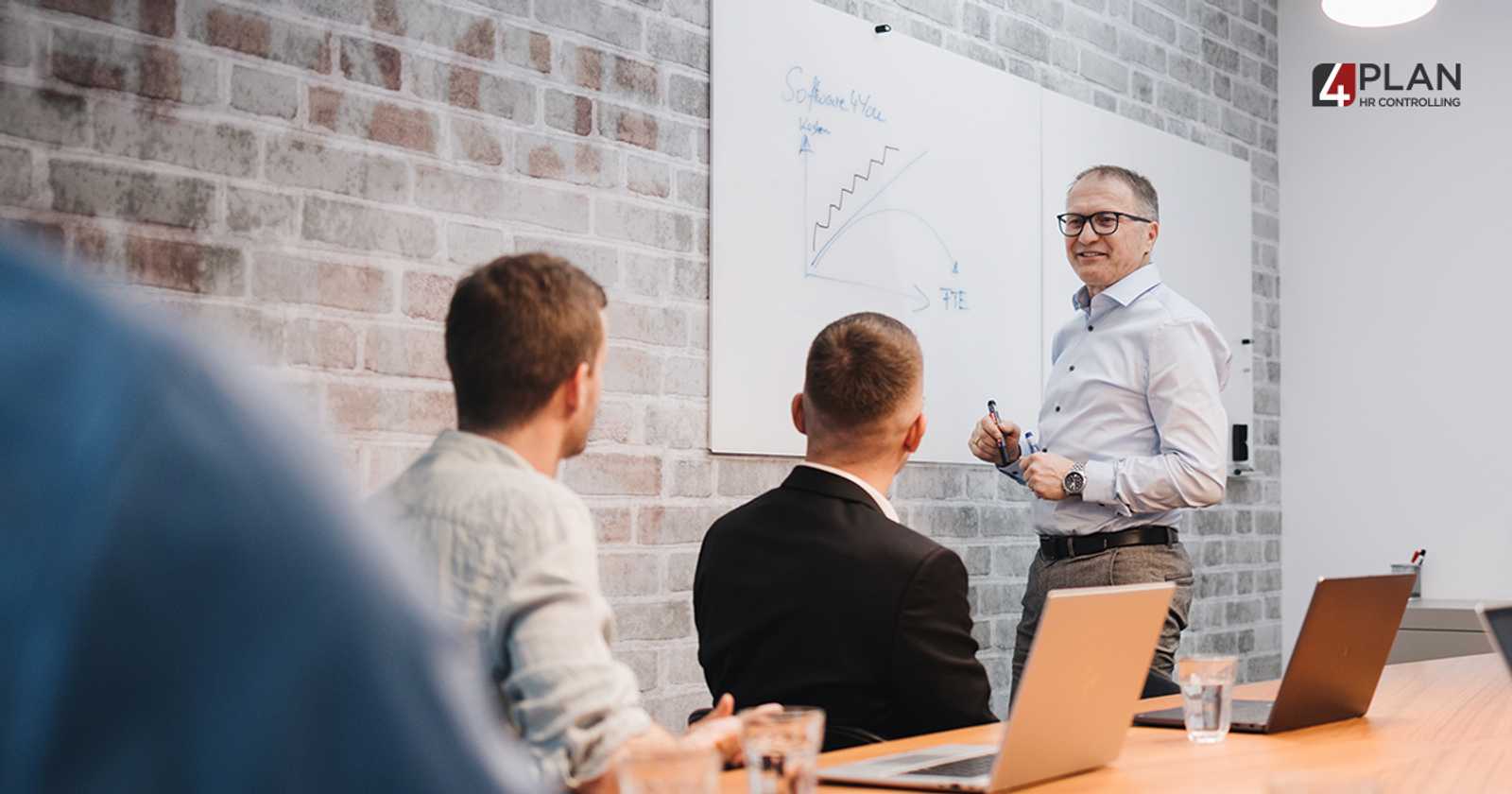 Das FTE-Dilemma: Warum korrekte Zahlen oft zu falschen Entscheidungen führen