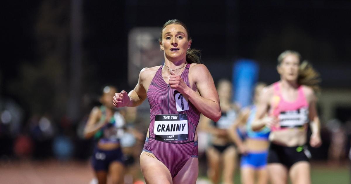 Elise Cranny wins Sound Running's The Ten in San Juan Capistrano, California.