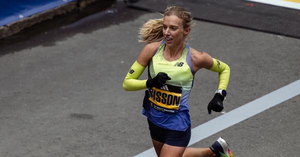 Emily Sisson | Photo by Johnny Zhang / @jzsnapz