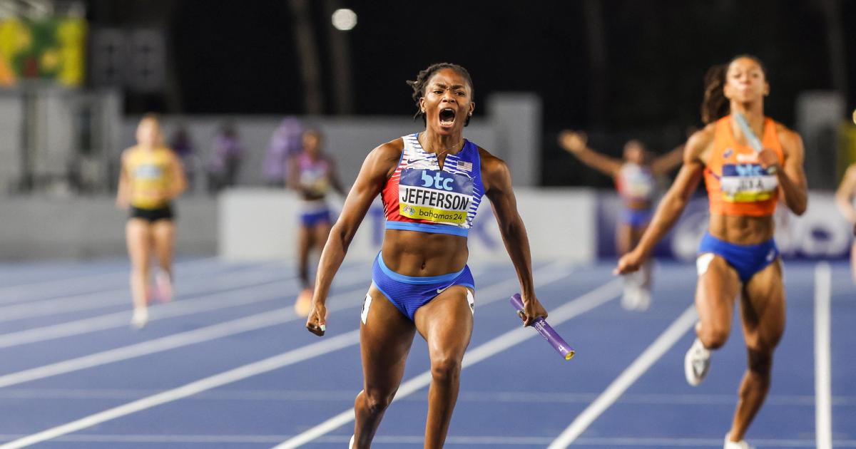 Melissa Jefferson storms to the finish to claim gold in the 4x100m at the 2024 World Relays.