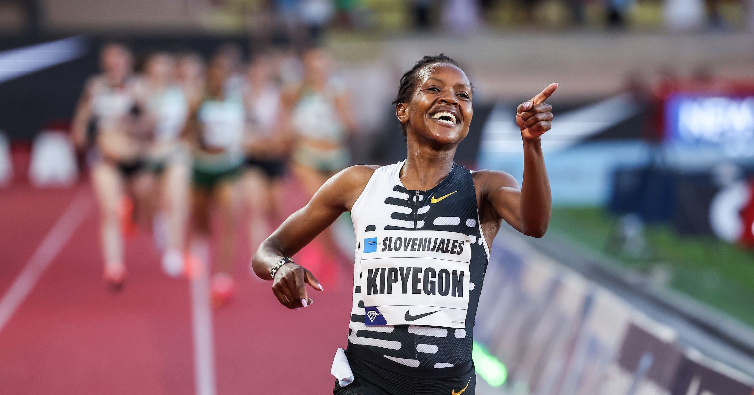Athing Mu smashes U.S. record in women's 800m win at Prefontaine Classic