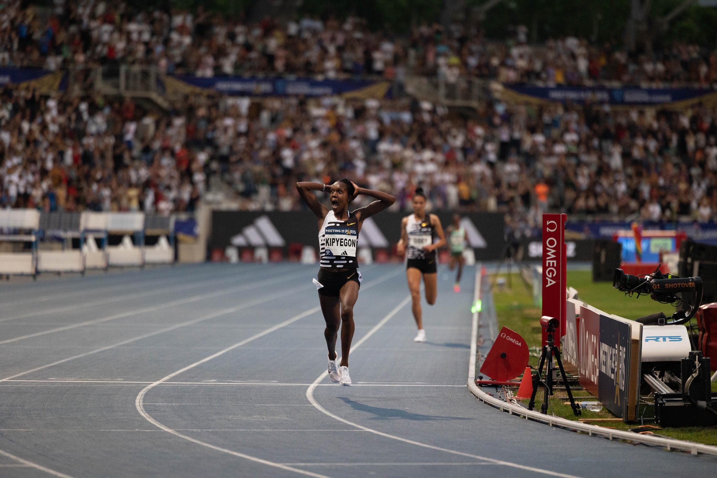 Faith Kipyegon 5000m World Record 
