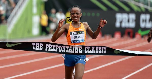 Beatrice Chebet | Photo by Johnny Zhang / @jzsnapz
