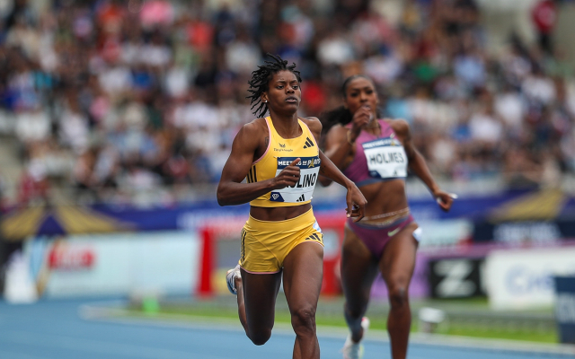 Marileidy Paulino on her way to a 400m win at the Paris Diamond League.