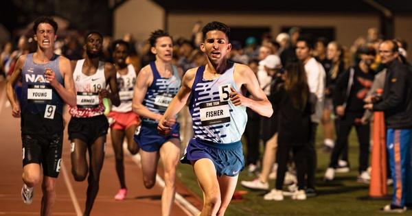 Grant Fisher winning the Sound Running's The TEN in 2024