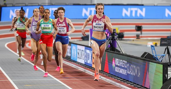 Emily Mackay leading the women's 1500m final at the World Athletics Indoor Championships.