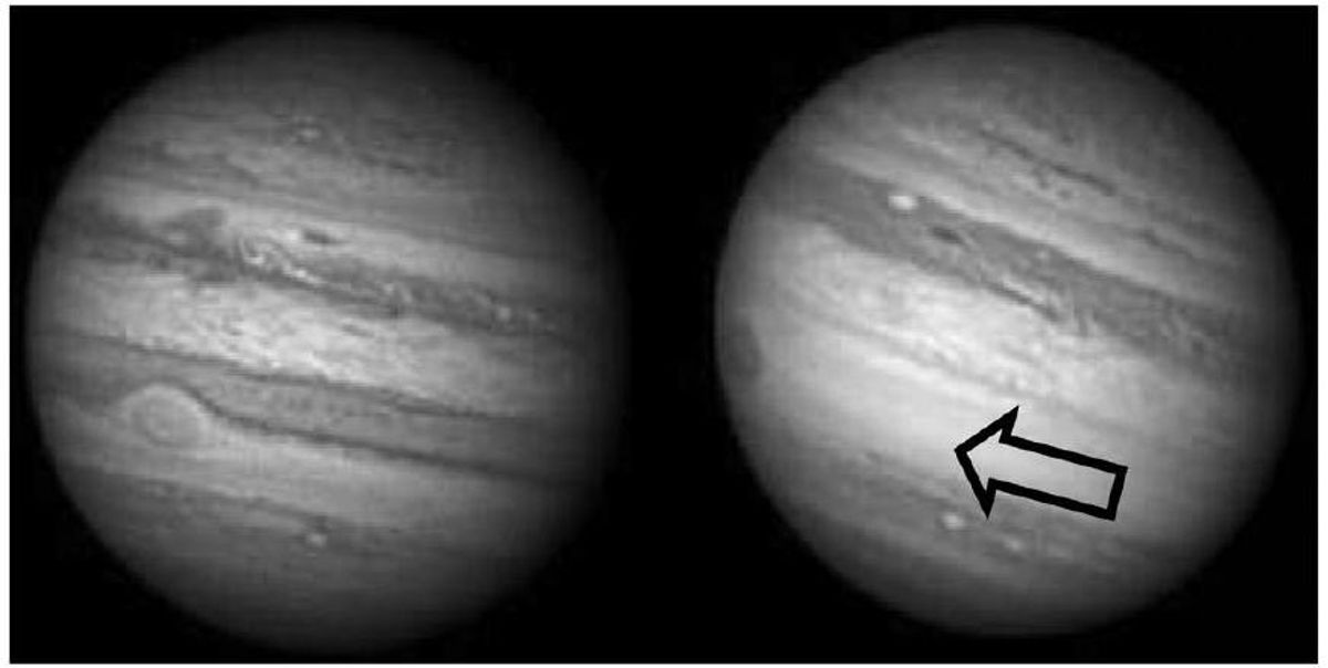 Questão 54 - ENEM 2010 - Gravitação