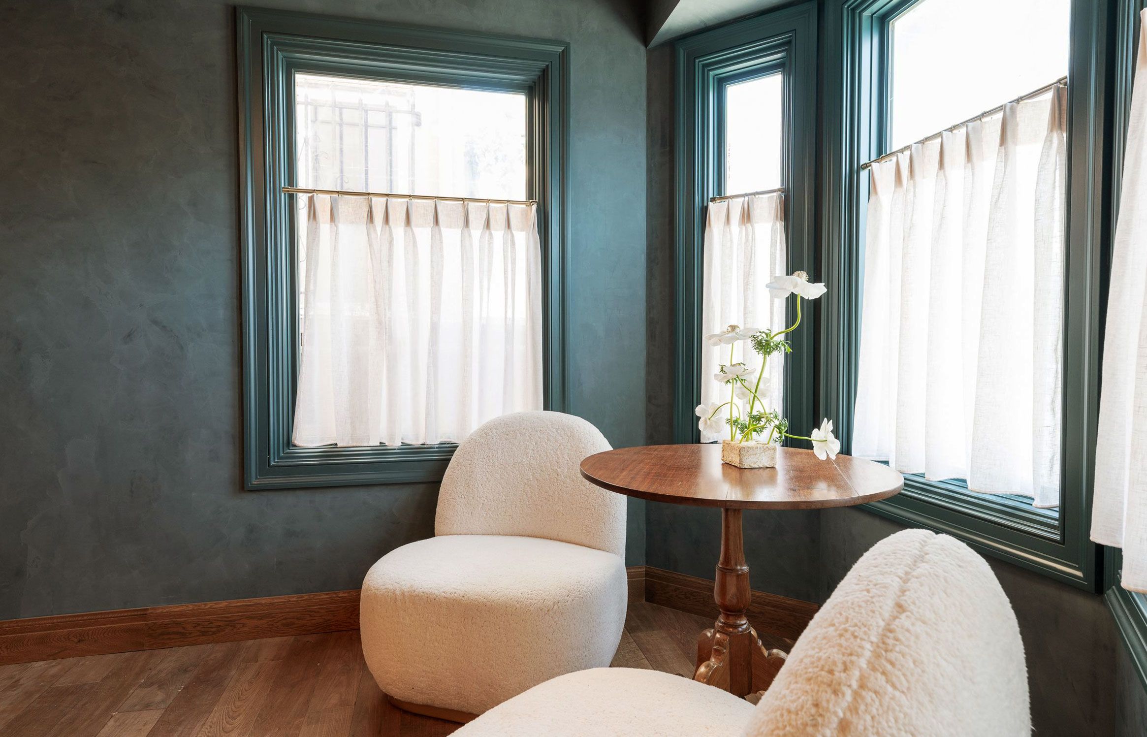Beyond the Plate: Designing a Sensory Weekend Around the Gjelina Family