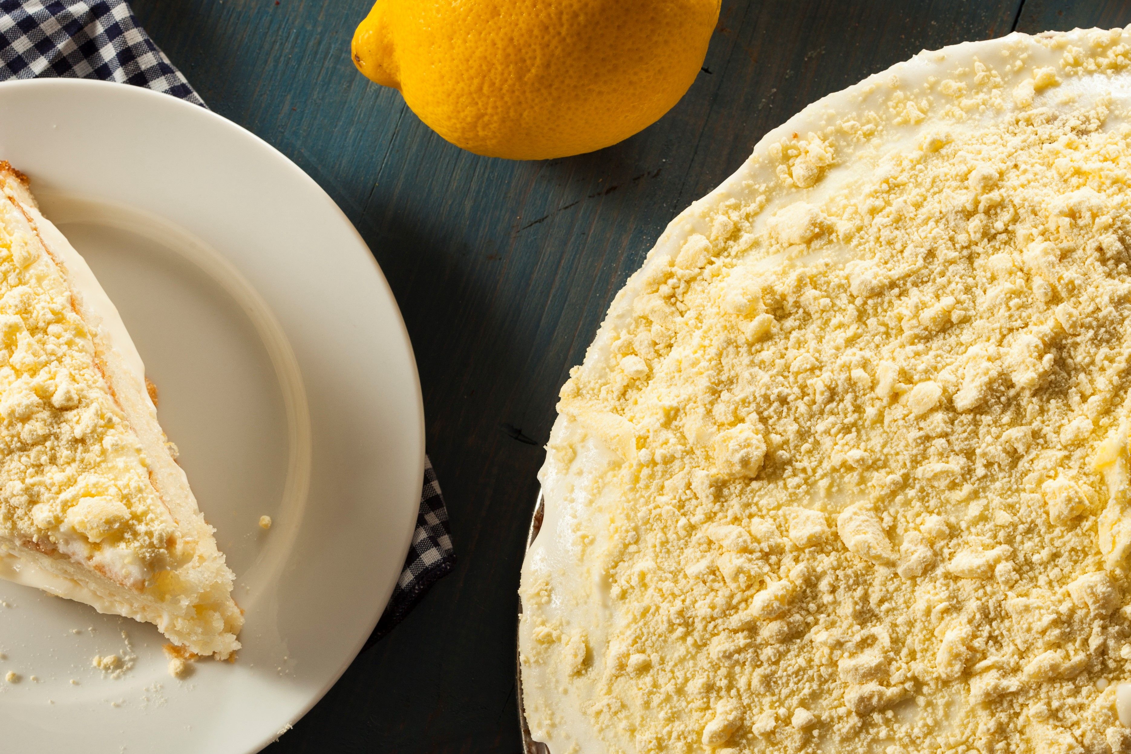 Tårta med lemoncurd. 